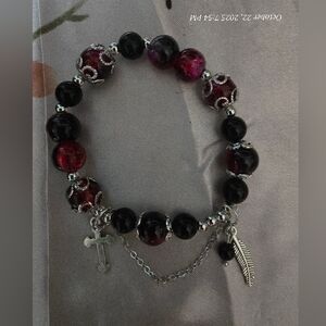 Elegant Black and Red Beaded Bracelet